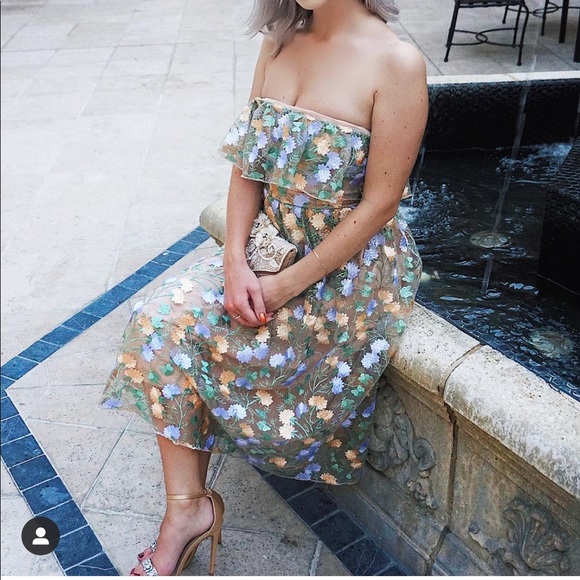 ASOS Dresses & Skirts - Strapless Floral Dress
